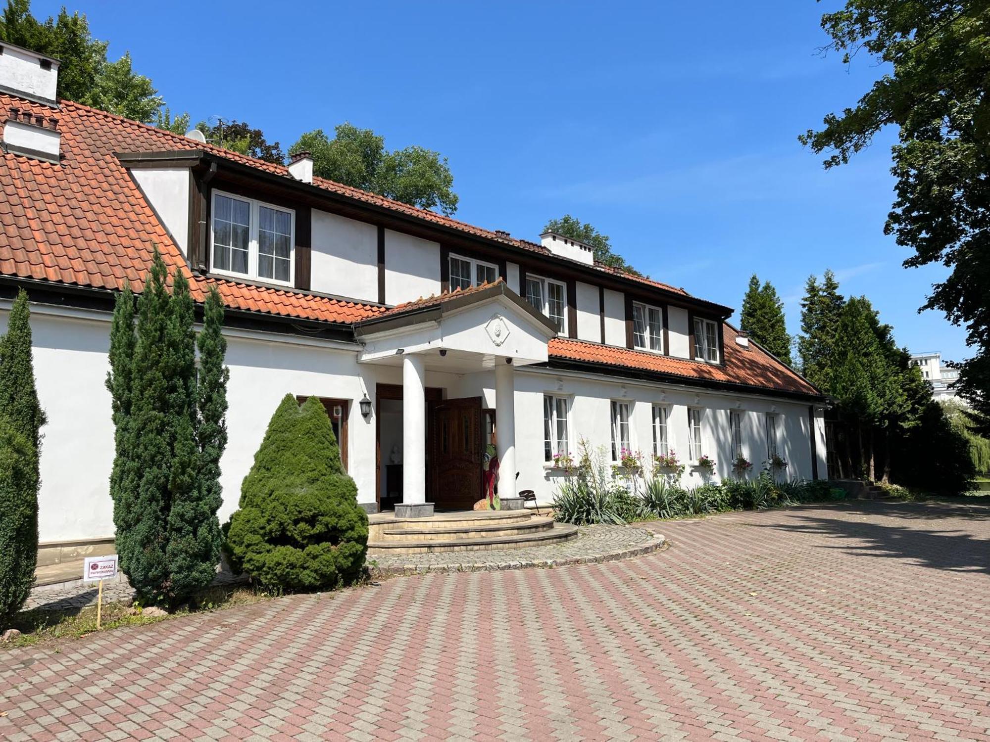 Dedek Park - Historyczny Dworek W Pieknym Parku Skaryszewskim Obok Stadionu Narodowego 3*