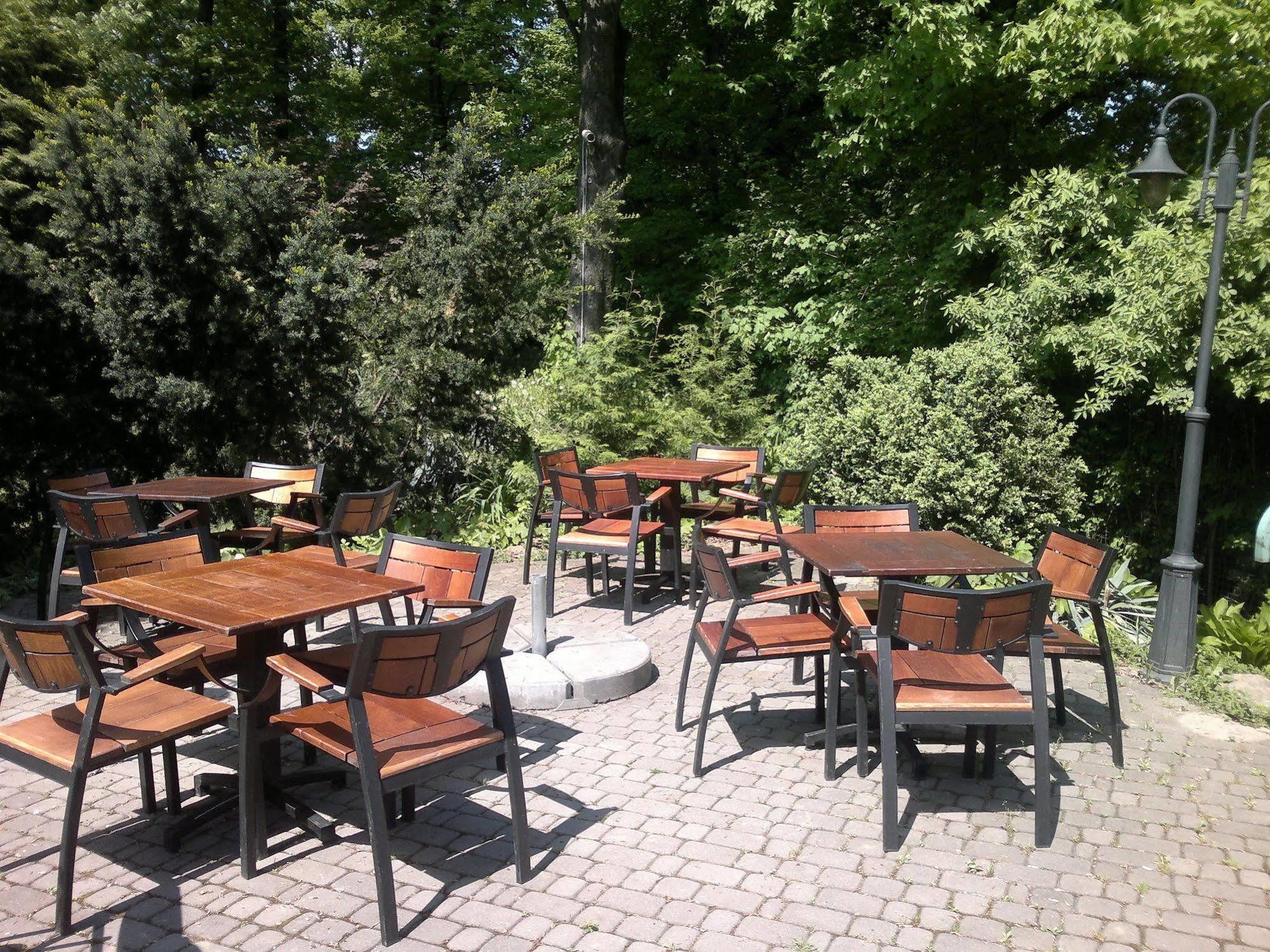 Dedek Park - Dworek W Pięknym Parku Skaryszewskim Obok Stadionu Narodowego 3*